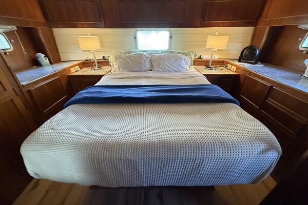 LUV N LIFE 47ft Atlantic Yacht For Sale