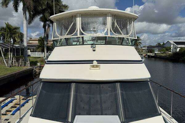 Photo of the 1989 Atlantic 47 Motor Yacht "LUV'N LIFE"