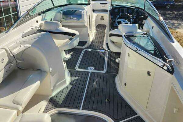 Photo of the 2013 Monterey 264 FSX