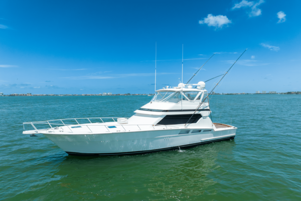 Hatteras 54 CONVERTIBLE Yacht For Sale