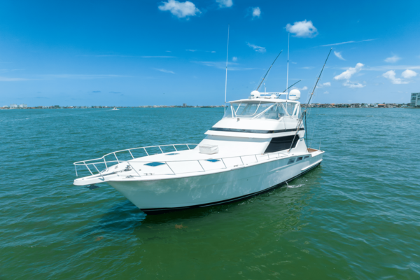 Hatteras 54 CONVERTIBLE Yacht For Sale