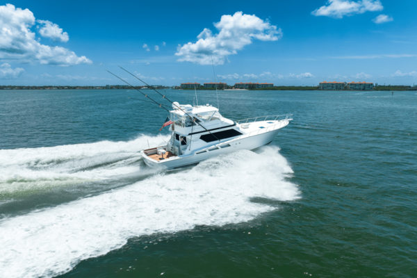 Hatteras 54 CONVERTIBLE Yacht For Sale