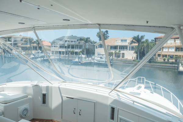 Hatteras 54 CONVERTIBLE Yacht For Sale