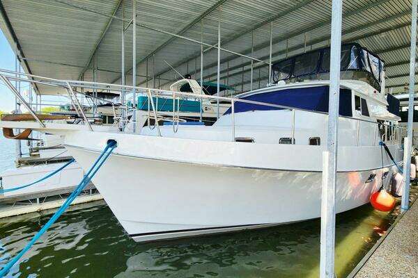 2000 Ocean Alexander 51