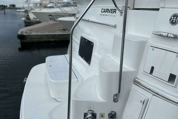 2003 Carver 46