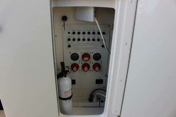 HAPPY OURS 35ft Chaparral Yacht For Sale