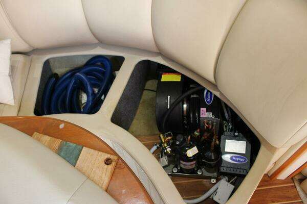 HAPPY OURS 35ft Chaparral Yacht For Sale