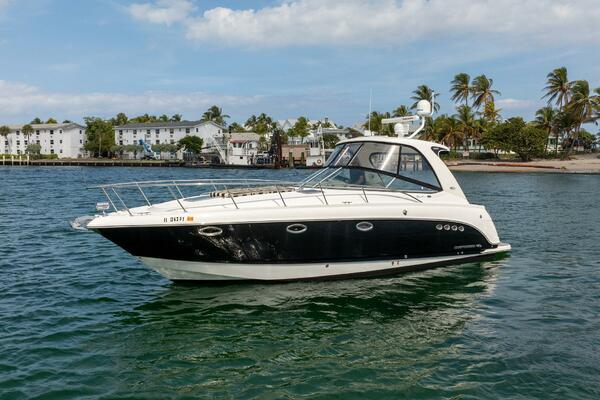 HAPPY OURS 35ft Chaparral Yacht For Sale