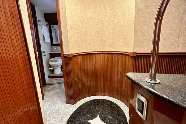 Marquis Flybridge Motor Yacht Yacht For Sale