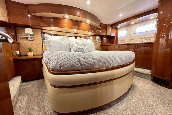 Marquis Flybridge Motor Yacht Yacht For Sale