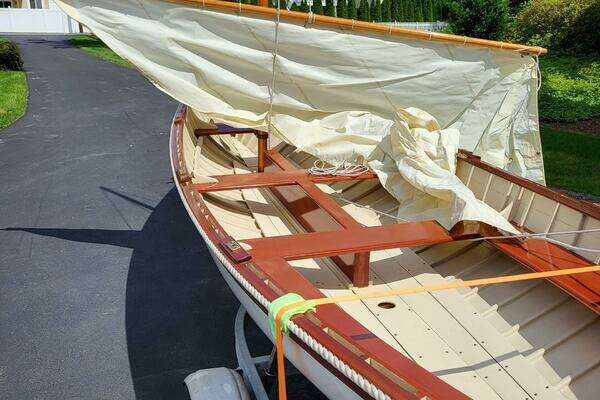 17ft Classic Yacht For Sale