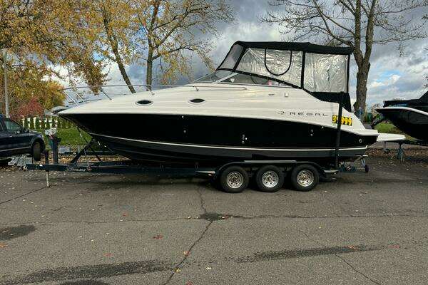 26-ft-Regal-2003-Commodore 2665-Portland Oregon United States yacht for sale