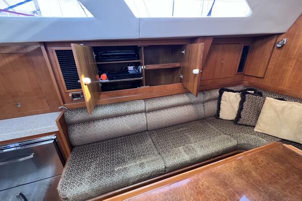 70ft Hylas Yacht For Sale 70ft Hylas Yacht For Sale