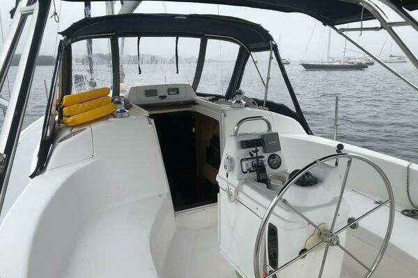 Photo of the 2001 Hunter 340
