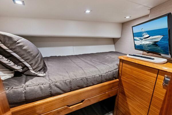 Sin Pelo 64ft Viking Yacht For Sale
