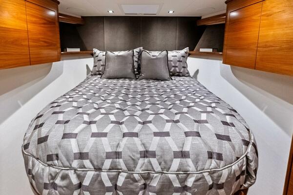 Sin Pelo 64ft Viking Yacht For Sale