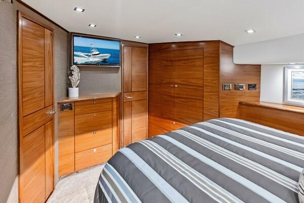 Sin Pelo 64ft Viking Yacht For Sale