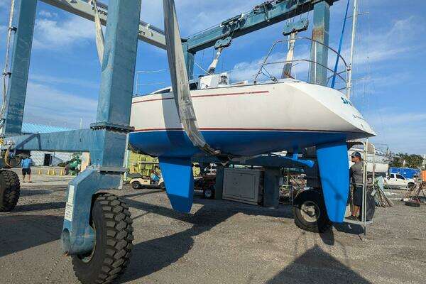 Photo of the 1987 Frers 30