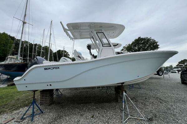 2025 Sea Fox 22