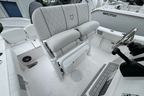 2025 Sea Fox 22