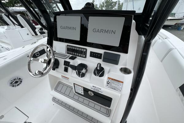 28ft Sea Fox Yacht For Sale