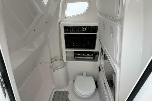 28ft Sea Fox Yacht For Sale