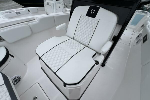 28ft Sea Fox Yacht For Sale