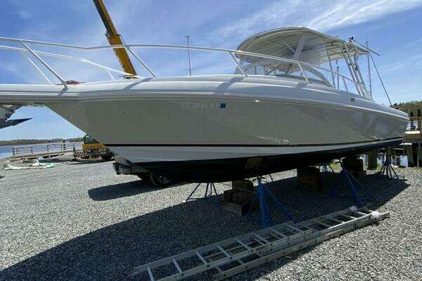 Photo of the 1997 Intrepid 339wa "Tasman "