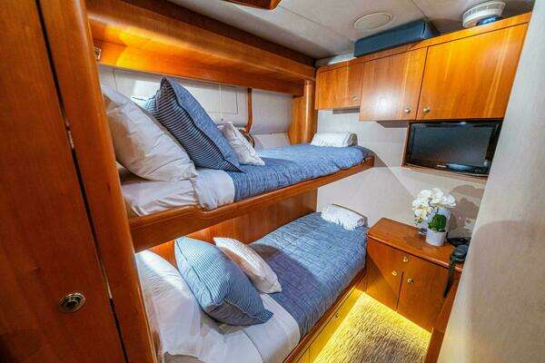 Queenship 98 Custom Yachtfish Yacht For Sale