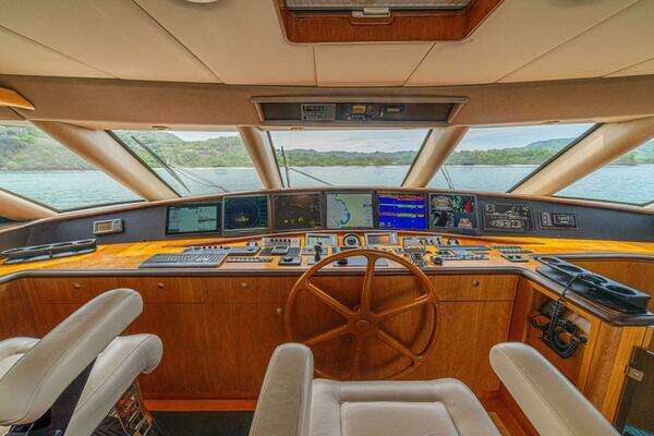 Queenship 98 Custom Yachtfish Yacht For Sale