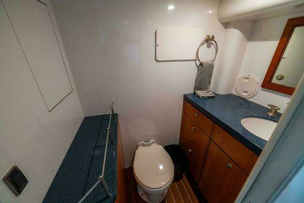 Queenship 98 Custom Yachtfish Yacht For Sale