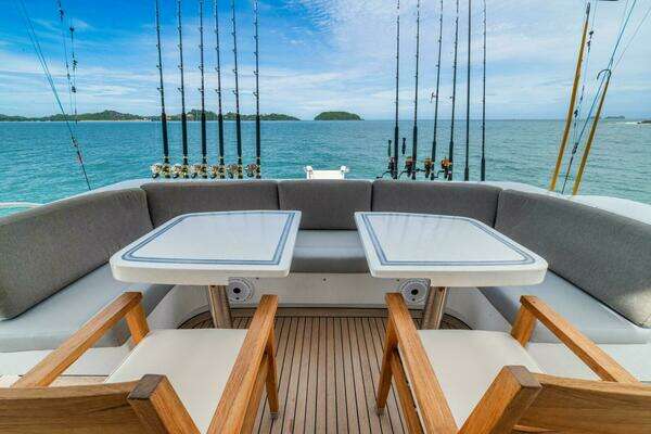 Queenship 98 Custom Yachtfish Yacht For Sale