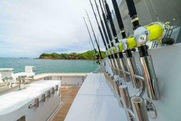 Queenship 98 Custom Yachtfish Yacht For Sale