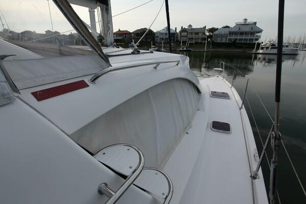 Folie A Deux 44ft Leopard Yacht For Sale