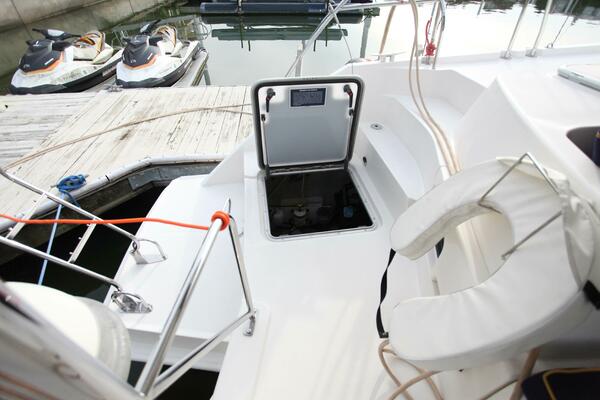 Folie A Deux 44ft Leopard Yacht For Sale