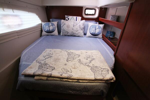 Folie A Deux 44ft Leopard Yacht For Sale