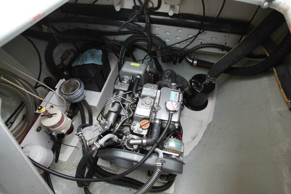 Folie A Deux 44ft Leopard Yacht For Sale