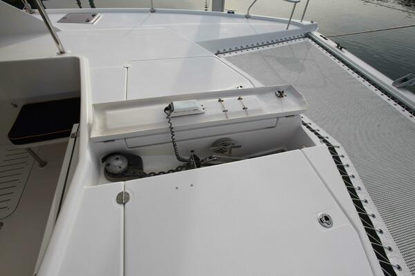 Folie A Deux 44ft Leopard Yacht For Sale