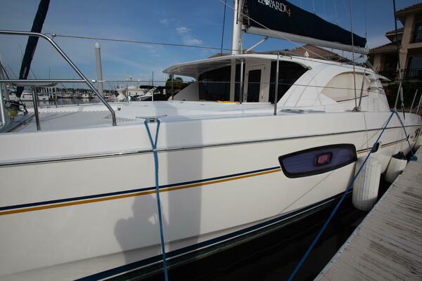 Folie A Deux 44ft Leopard Yacht For Sale