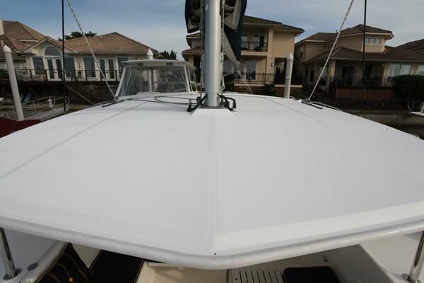 Folie A Deux 44ft Leopard Yacht For Sale