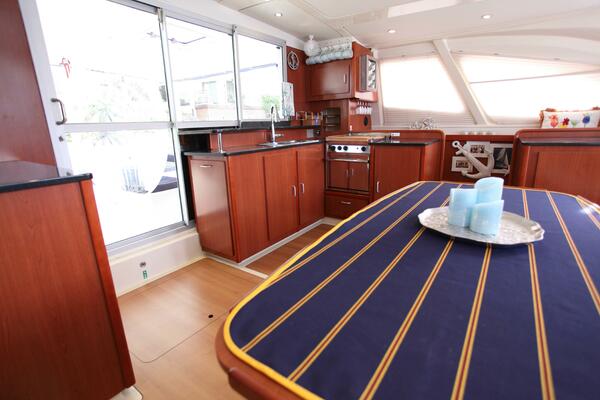 Folie A Deux 44ft Leopard Yacht For Sale