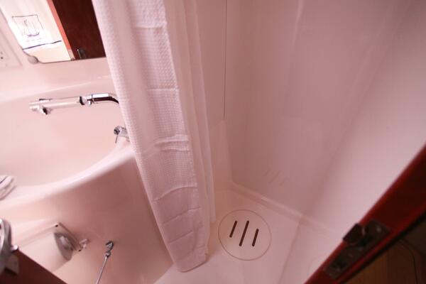 Folie A Deux 44ft Leopard Yacht For Sale