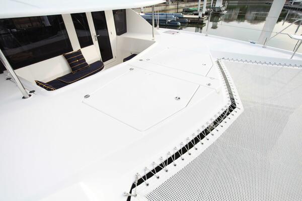 Folie A Deux 44ft Leopard Yacht For Sale