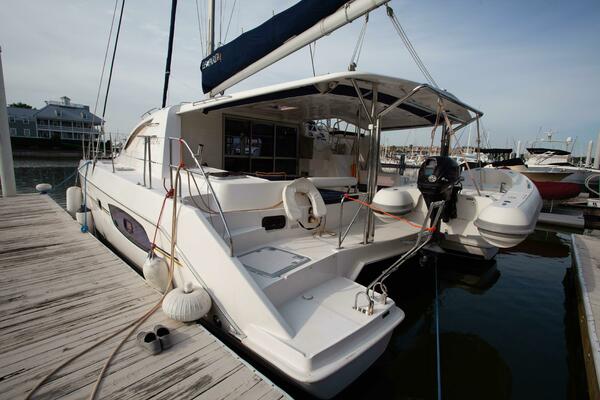 Folie A Deux 44ft Leopard Yacht For Sale