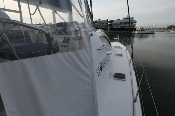 Folie A Deux 44ft Leopard Yacht For Sale