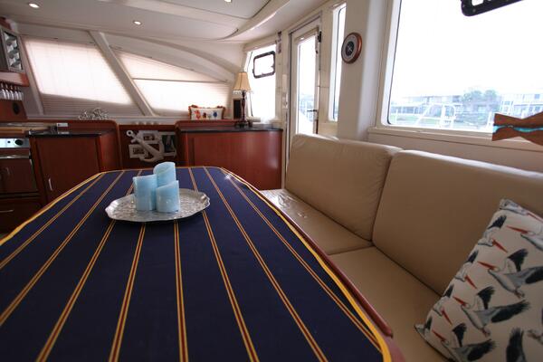 Folie A Deux 44ft Leopard Yacht For Sale
