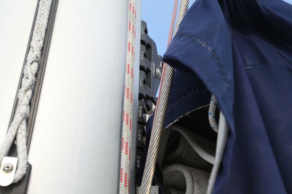 Folie A Deux 44ft Leopard Yacht For Sale