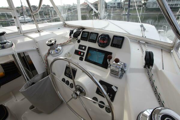 Folie A Deux 44ft Leopard Yacht For Sale