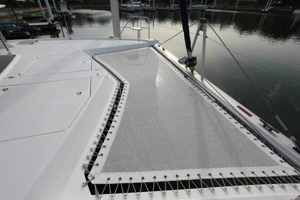 Folie A Deux 44ft Leopard Yacht For Sale