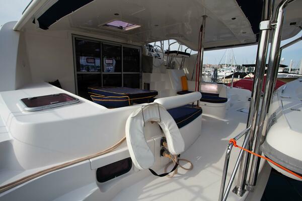 Folie A Deux 44ft Leopard Yacht For Sale